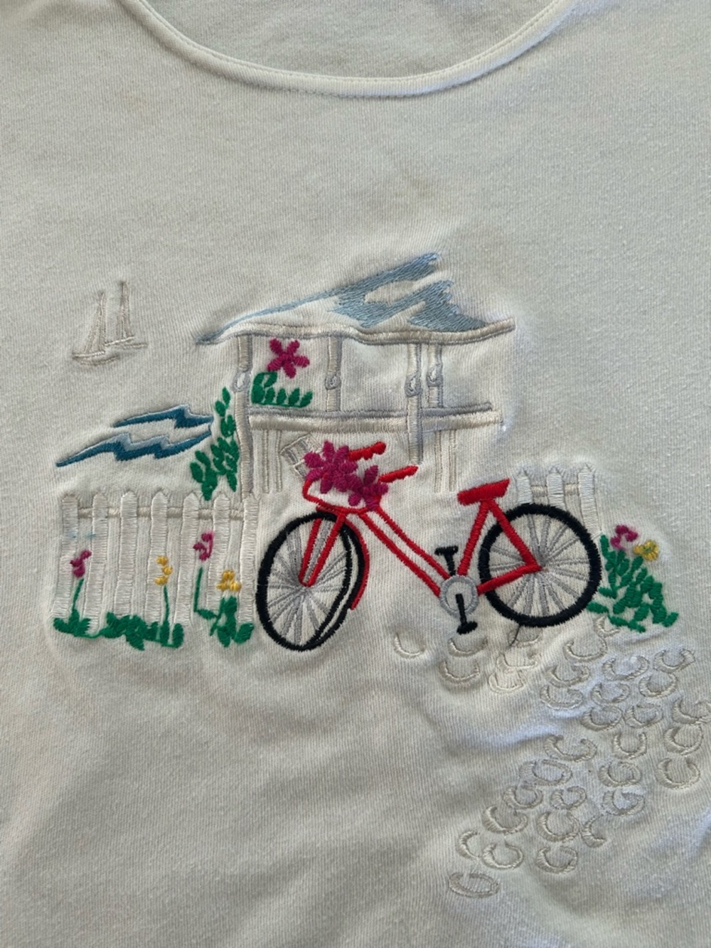 Coastal Lauren Hansen Embroidered Bicycle Graphic Tee Ivory EUC Rare SZ Medium - Picture 10 of 11